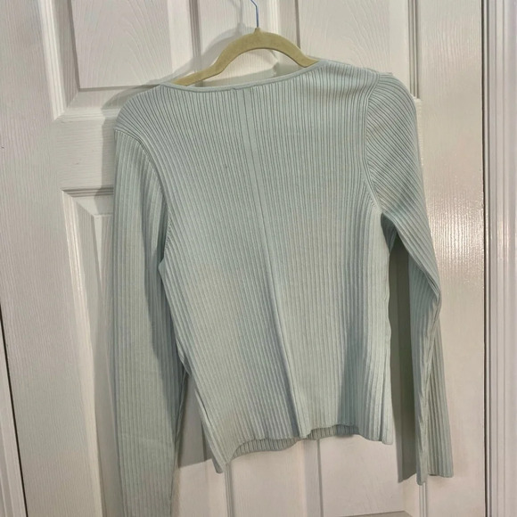 Express Green Long Sleeve V-Neck Ribbed Blouse - Picture 7 of 9